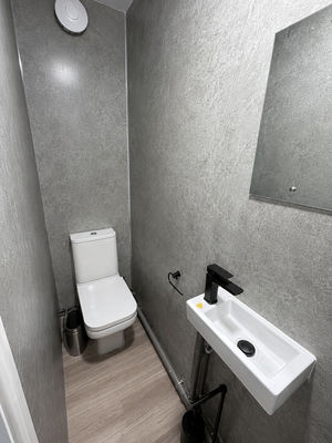 Photo 1- click for photo gallery